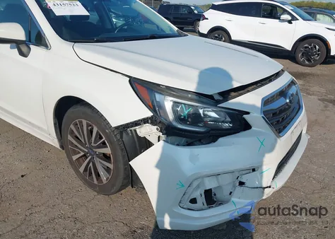 2019 Subaru Legacy 2.5I Premium z USA, uszkodzony, nr VIN 4S3BNAF63K3008266